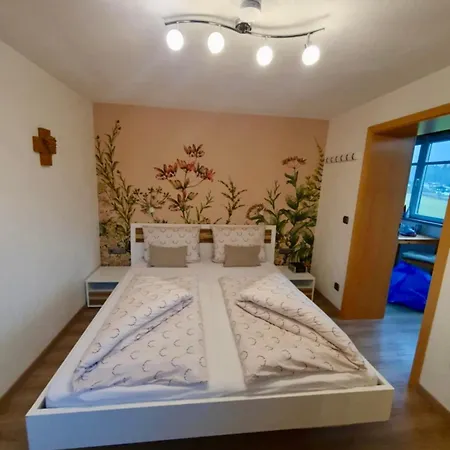 Haus Bergfrieden Apartamento *