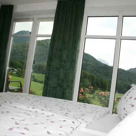 Haus Bergfrieden *