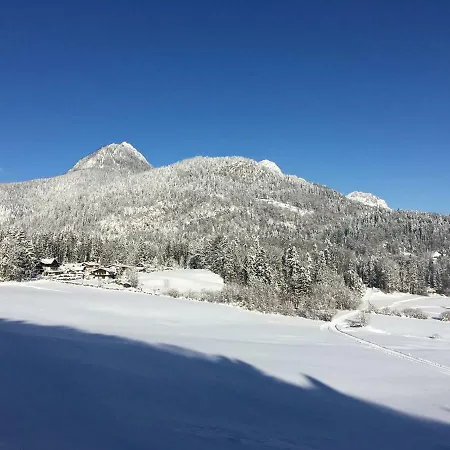 Haus Bergfrieden Apartament *